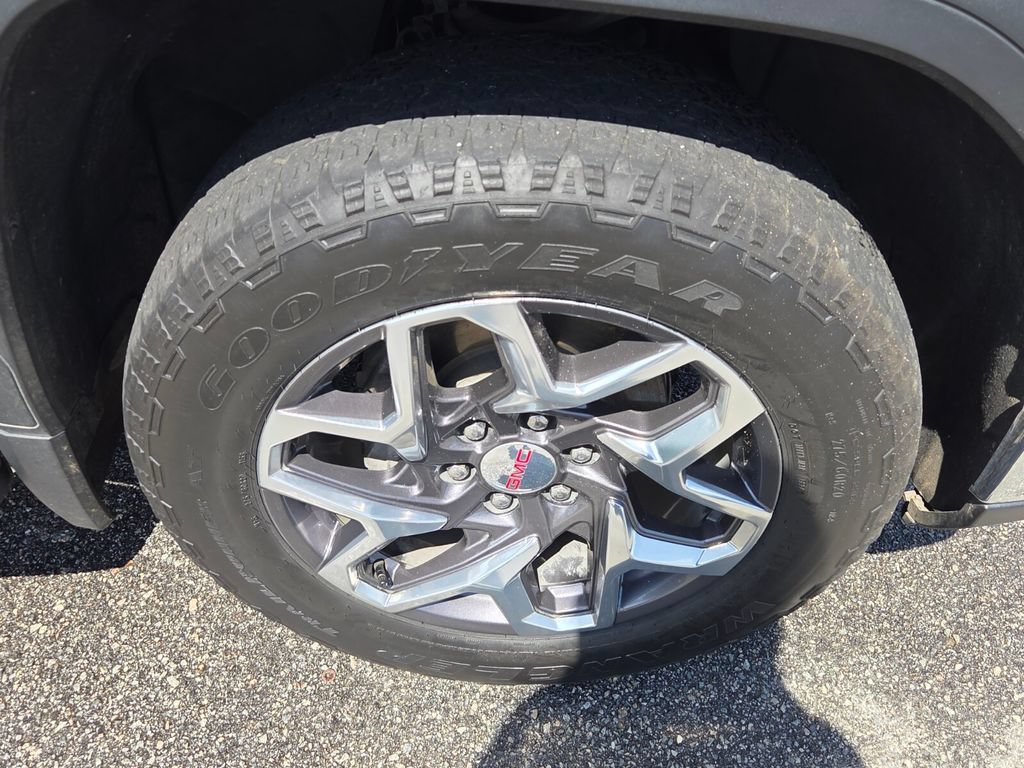 Used 2024 GMC Sierra 1500 SLT w/ SLT Premium Package AWD/4WD image 15