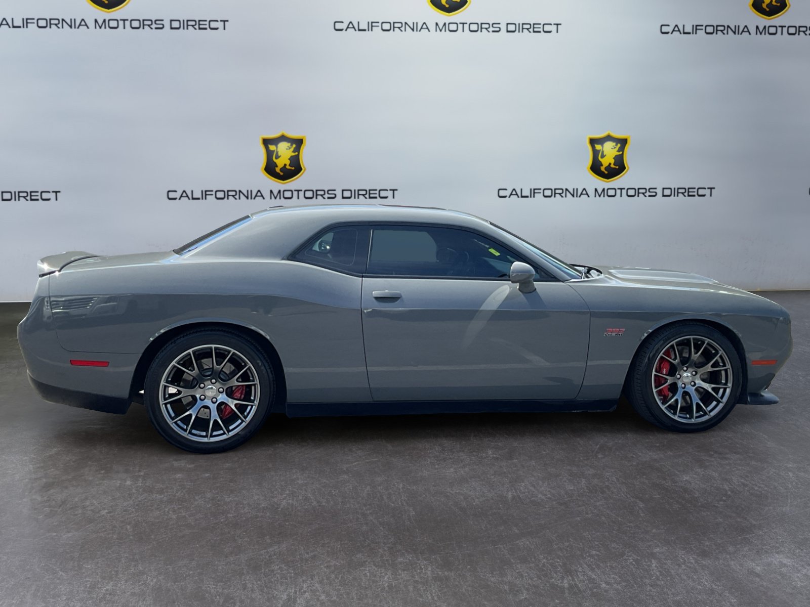 Used 2017 Dodge Challenger SRT w/ Technology Group RWD image 4