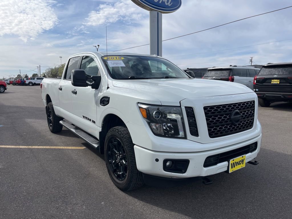 Used 2018 Nissan Titan SV w/ SV Convenience Package image 4