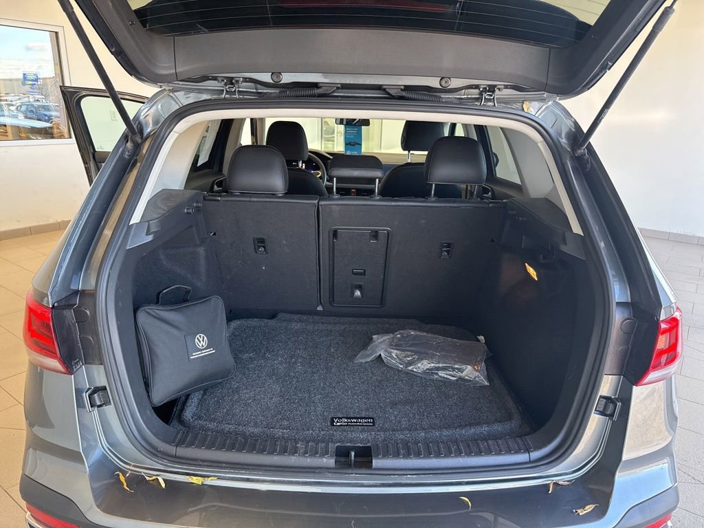 Used 2022 Volkswagen Taos SE image 18