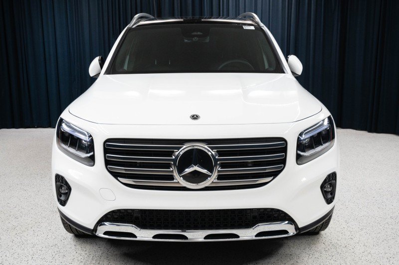 New 2026 Mercedes-Benz GLB 250 image 2