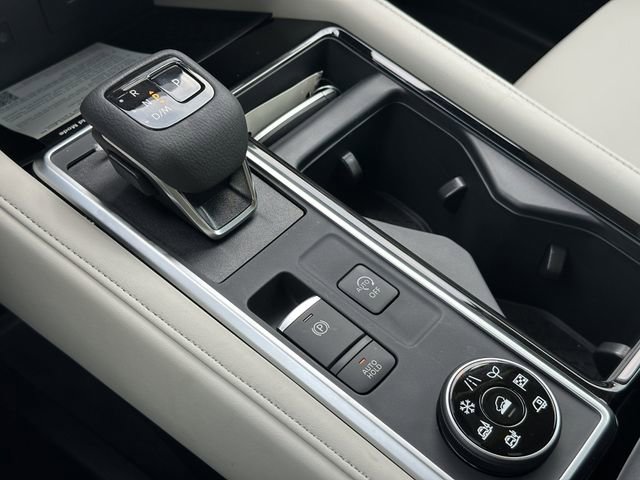 New 2026 Nissan Pathfinder SL AWD/4WD image 26