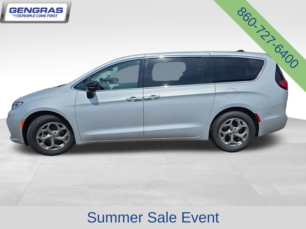 Certified 2024 Chrysler Pacifica Limited FWD image 5