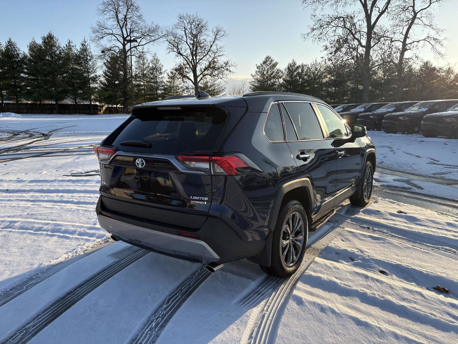 Used 2024 Toyota RAV4 Limited image 27