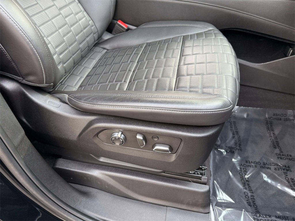 Used 2023 Cadillac Escalade V image 15