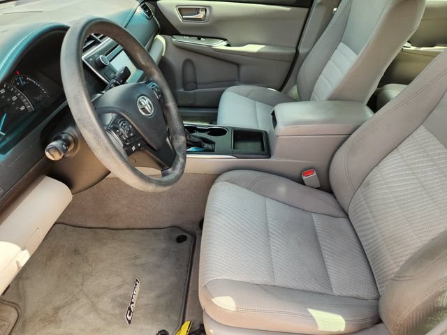 Used 2015 Toyota Camry LE FWD image 9