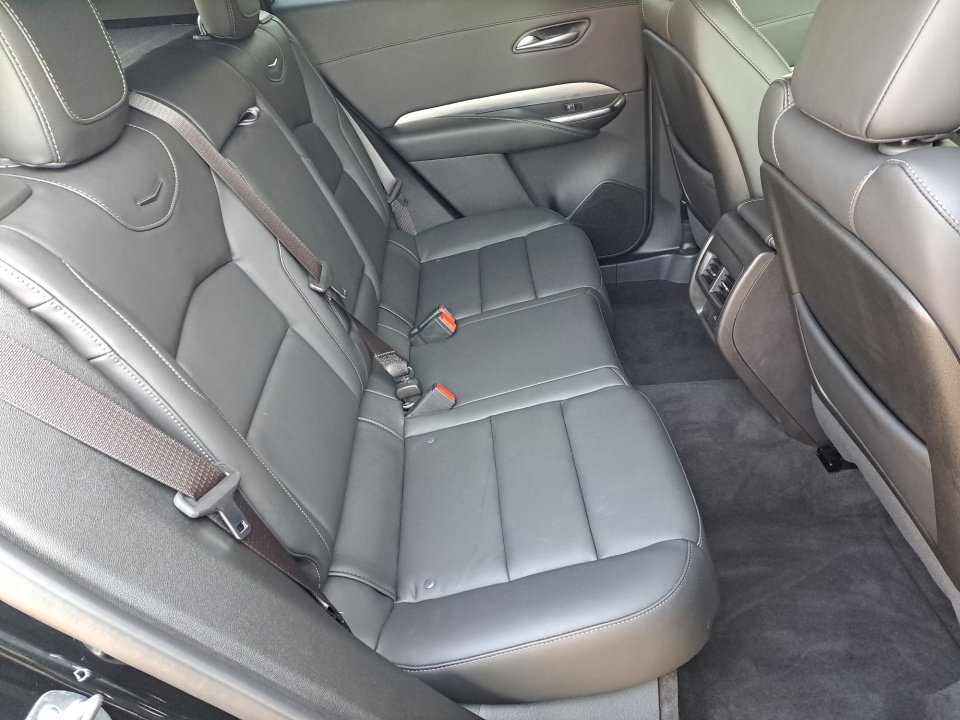 Used 2025 Cadillac XT4 Premium Luxury image 14