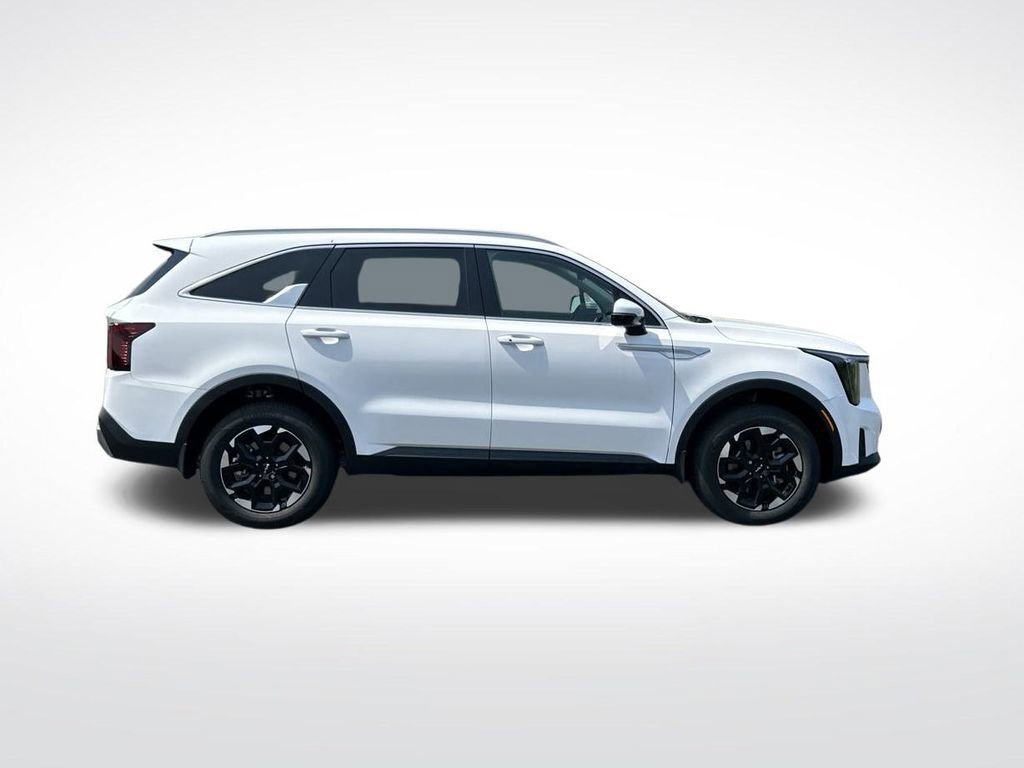 New 2025 Kia Sorento S image 6