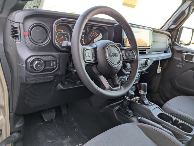 New 2026 Jeep Wrangler Unlimited Rubicon AWD/4WD image 24