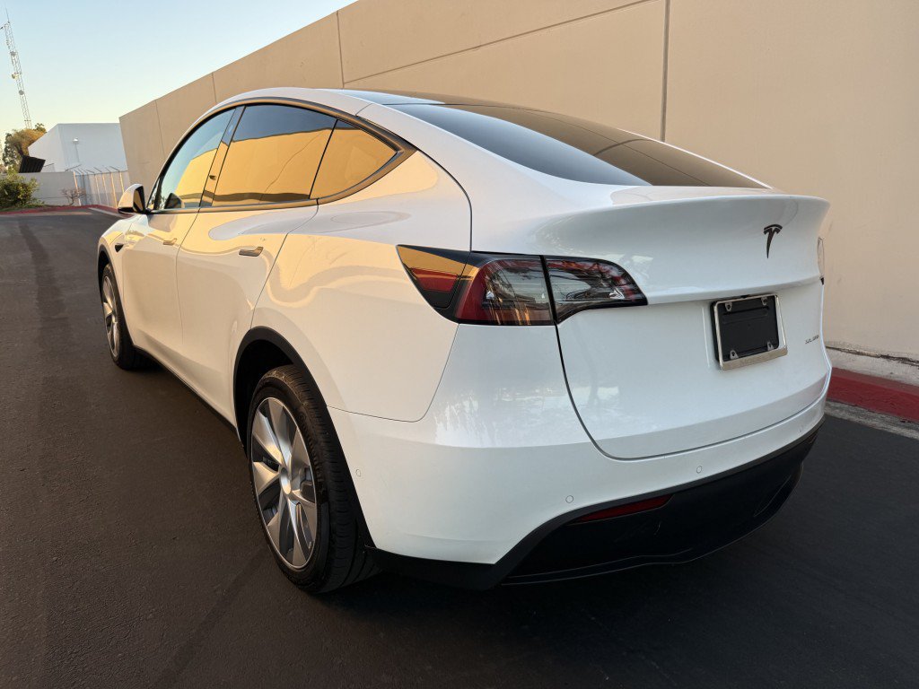 Used 2022 Tesla Model Y Long Range AWD/4WD image 4