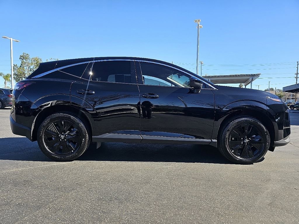 Used 2025 Nissan Murano SV image 10