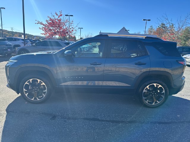 Used 2025 Chevrolet Equinox LT w/ Convenience Package II AWD/4WD image 2