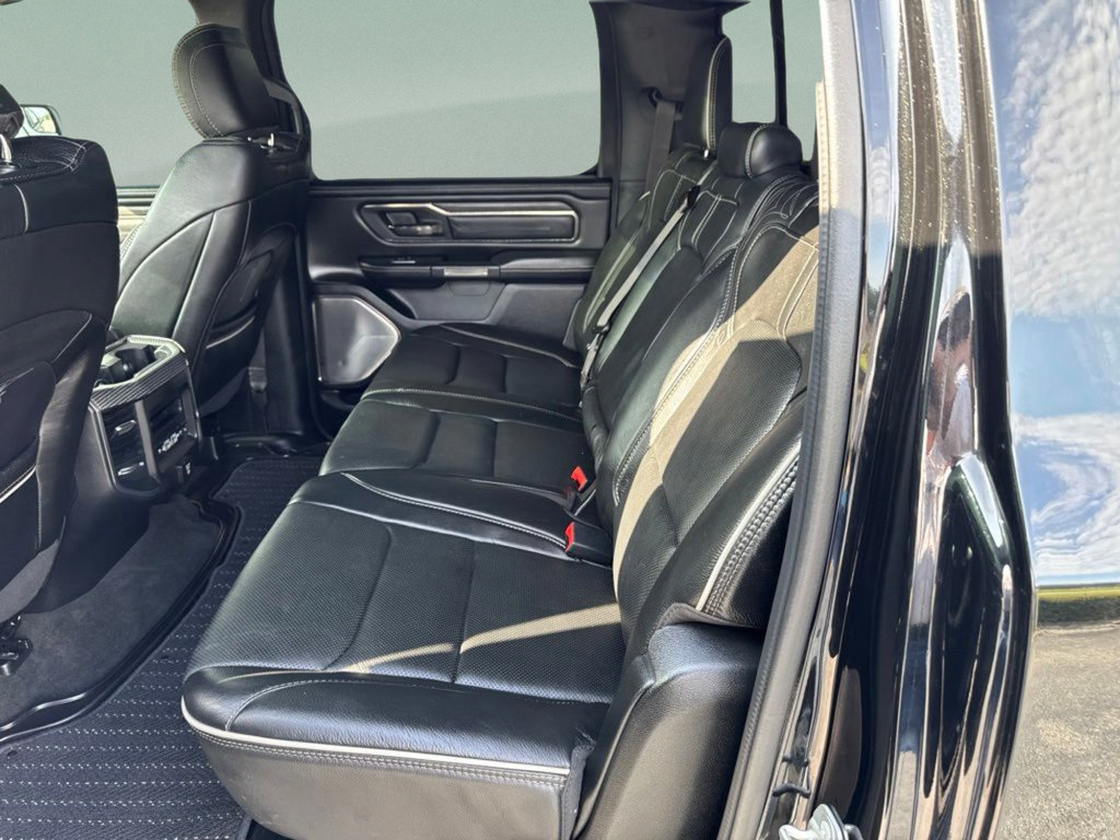 Used 2020 RAM 1500 Limited w/ Black Appearance Package AWD/4WD image 12