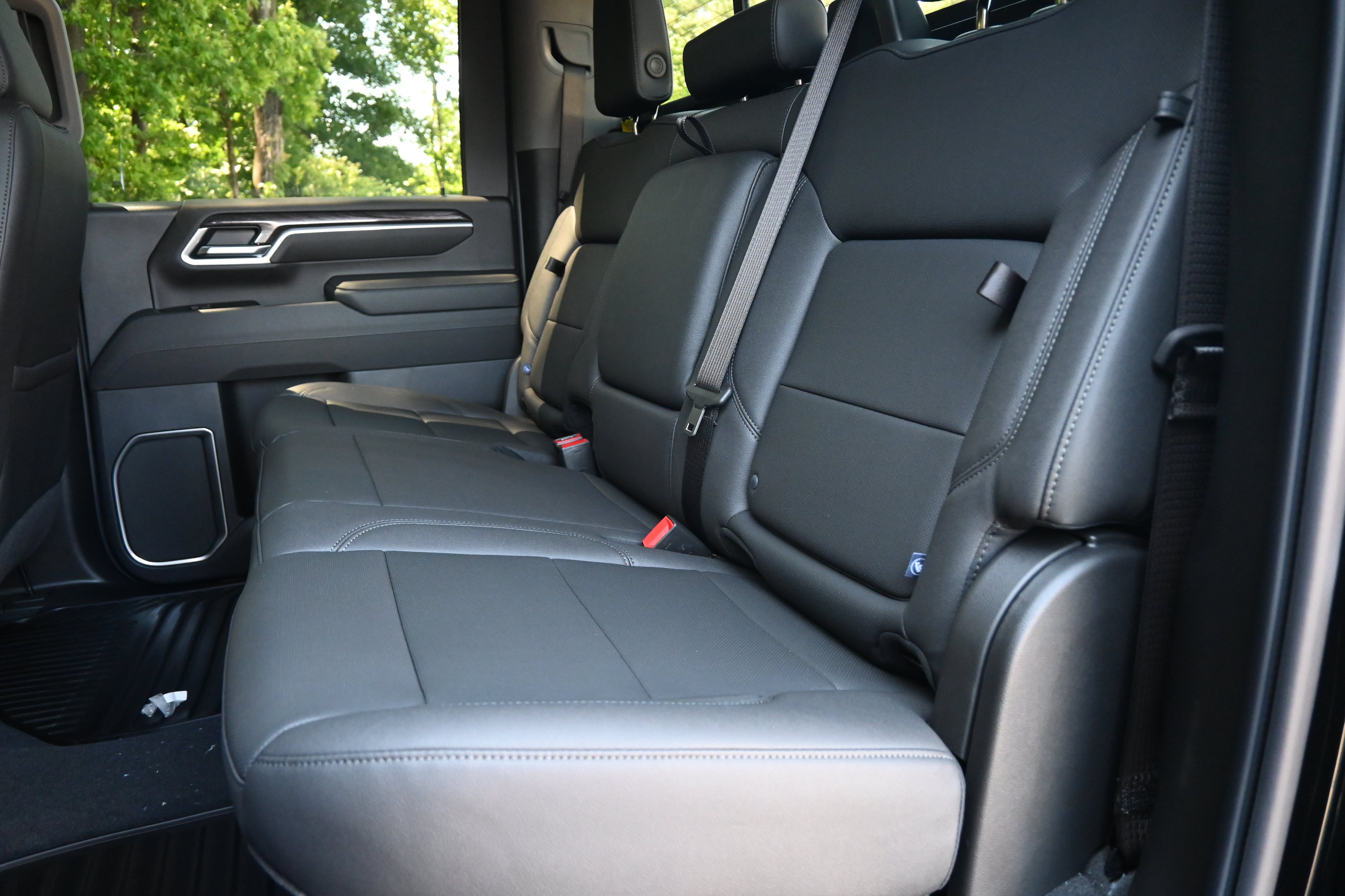 New 2026 Chevrolet Silverado 2500 LTZ w/ LTZ Premium Package AWD/4WD image 31