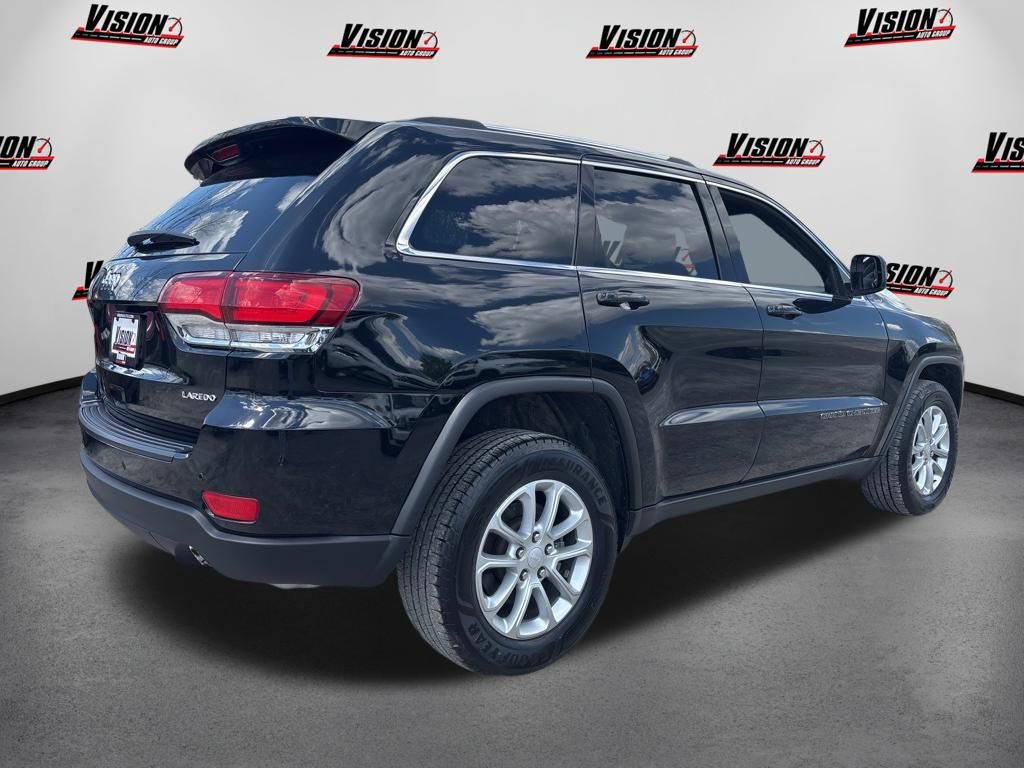Used 2021 Jeep Grand Cherokee Laredo AWD/4WD image 5