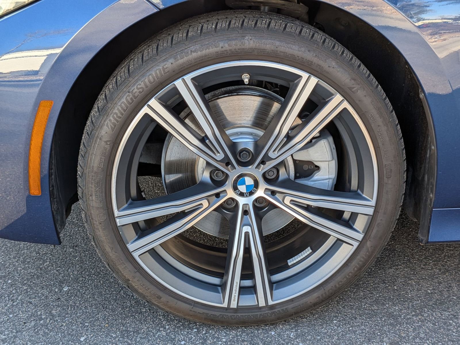 Used 2023 BMW 330i Sedan w/ Driving Assistance Package image 10