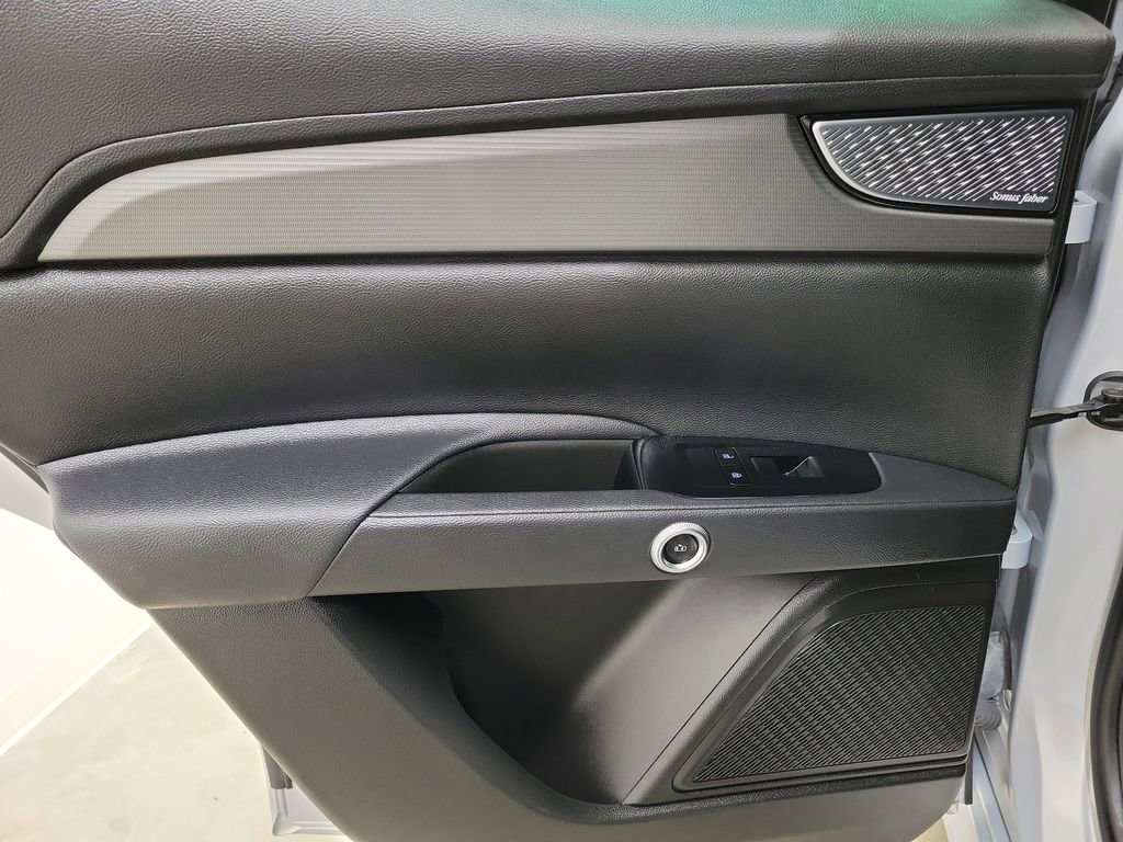 Used 2024 Maserati Grecale GT image 15