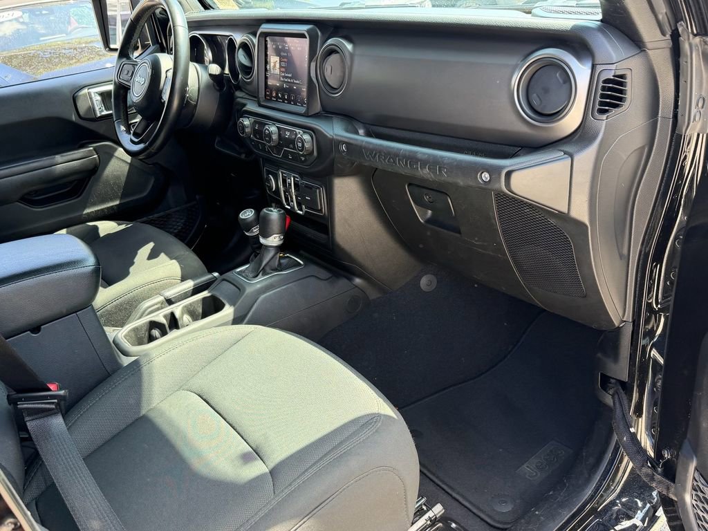 Used 2021 Jeep Wrangler Unlimited Sport w/ Sun And Sound Package AWD/4WD image 17
