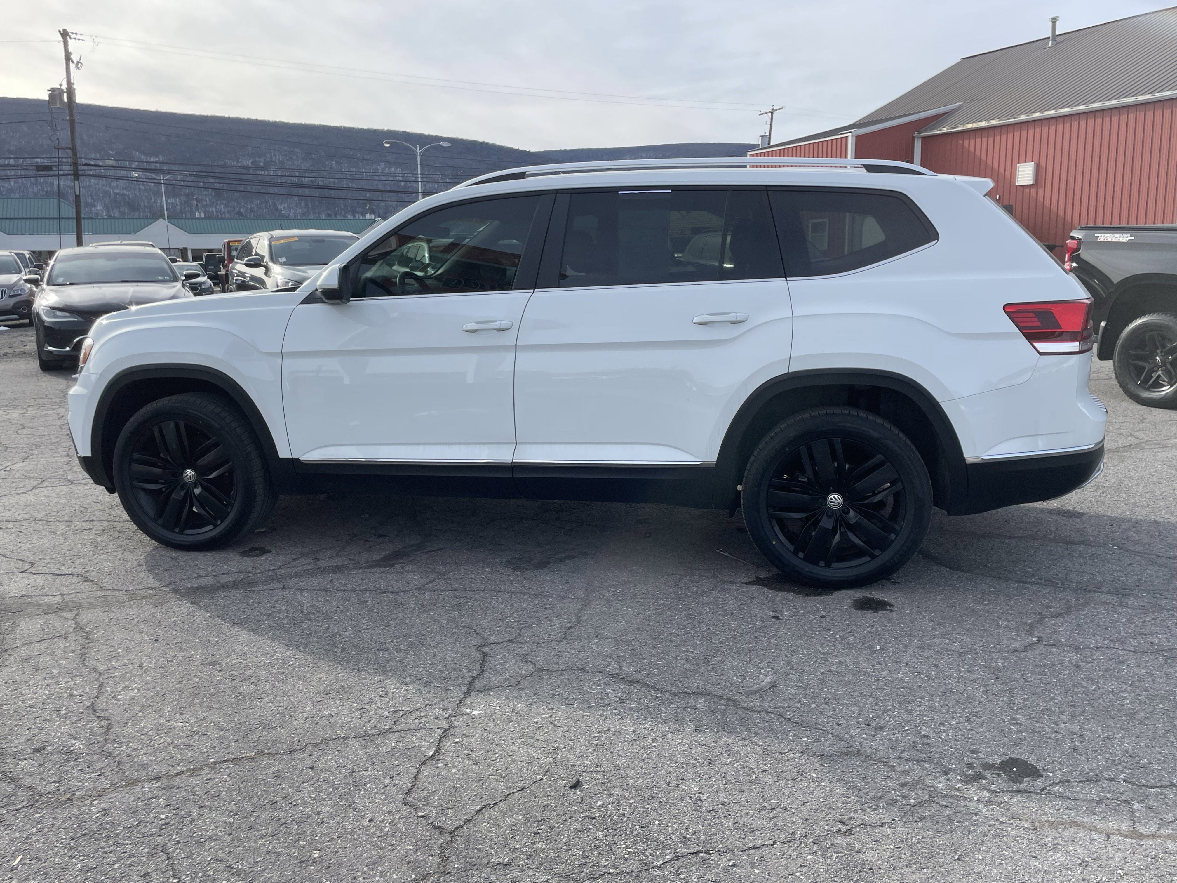 Used 2019 Volkswagen Atlas SEL image 7