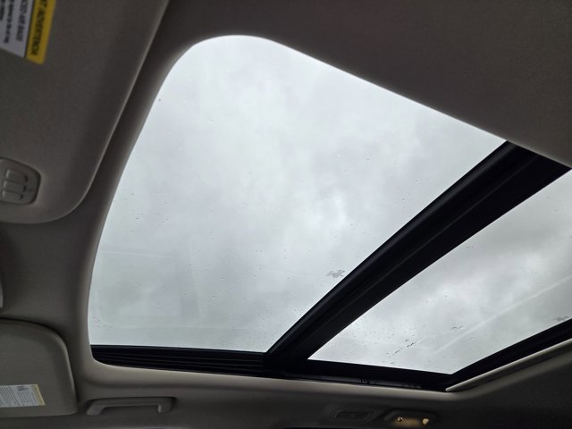 Certified 2024 Ford Expedition XLT image 25