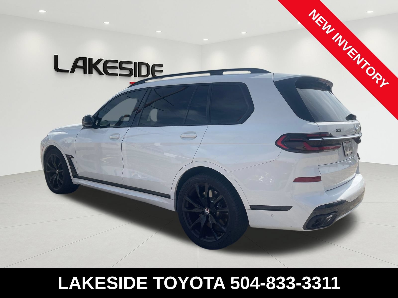 Used 2023 BMW X7 M60i w/ Executive Package AWD/4WD image 3