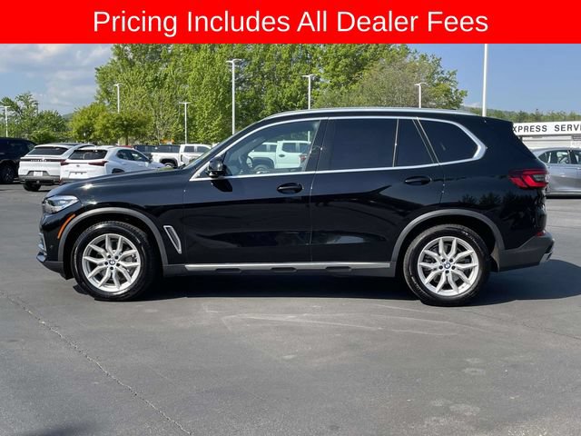 Used 2021 BMW X5 xDrive40i w/ Parking Assistance Package AWD/4WD image 2