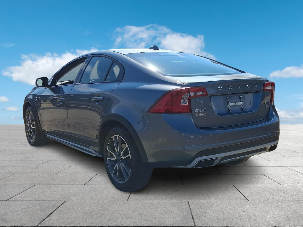 Used 2017 Volvo S60 T5 Cross Country Platinum AWD/4WD image 4
