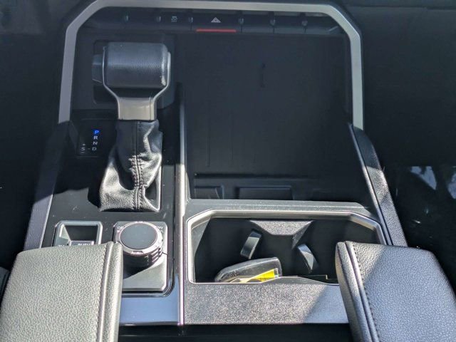 Used 2025 Toyota Tundra SR5 AWD/4WD image 15