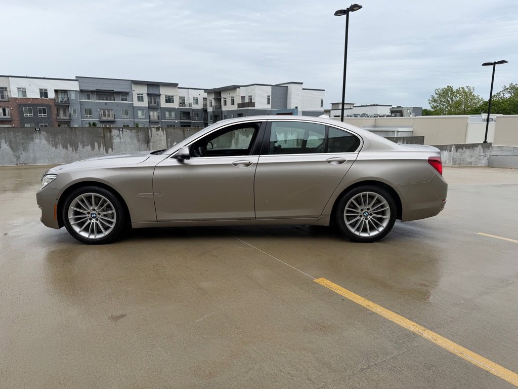 Used 2015 BMW 750i xDrive AWD/4WD image 4