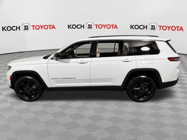 Used 2023 Jeep Grand Cherokee L Limited AWD/4WD image 4