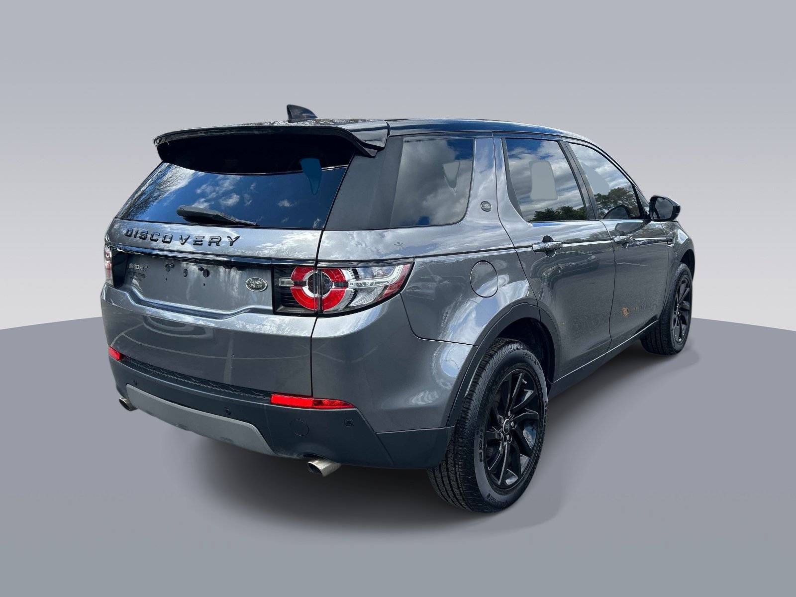 Used 2017 Land Rover Discovery Sport SE AWD/4WD image 3