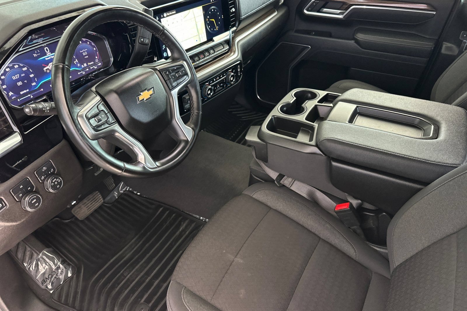 Used 2025 Chevrolet Silverado 2500 LT w/ Convenience Package AWD/4WD image 10
