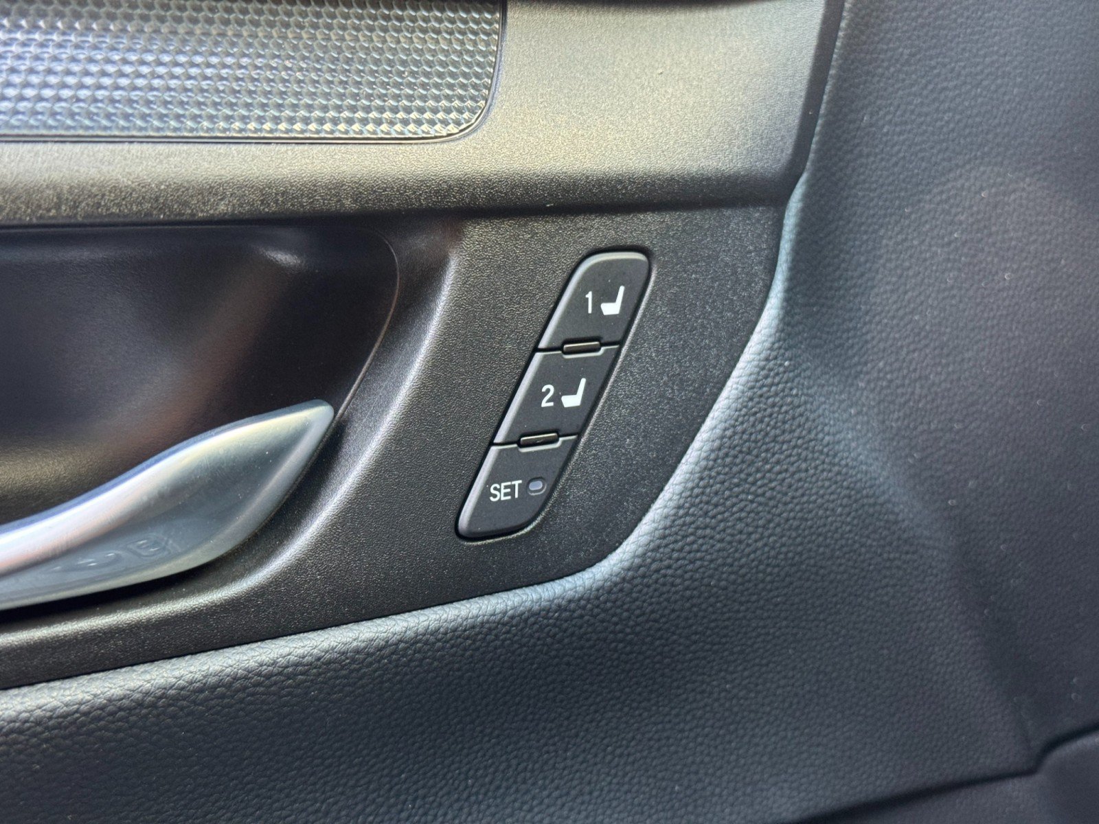 Used 2025 Honda CR-V Sport-L image 17