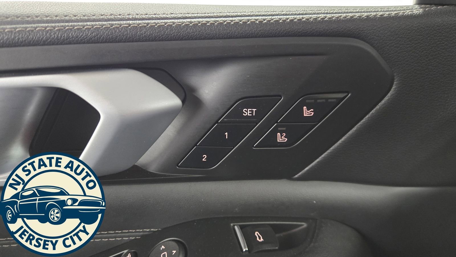 Used 2019 BMW X5 xDrive50i w/ Off-Road Package image 26