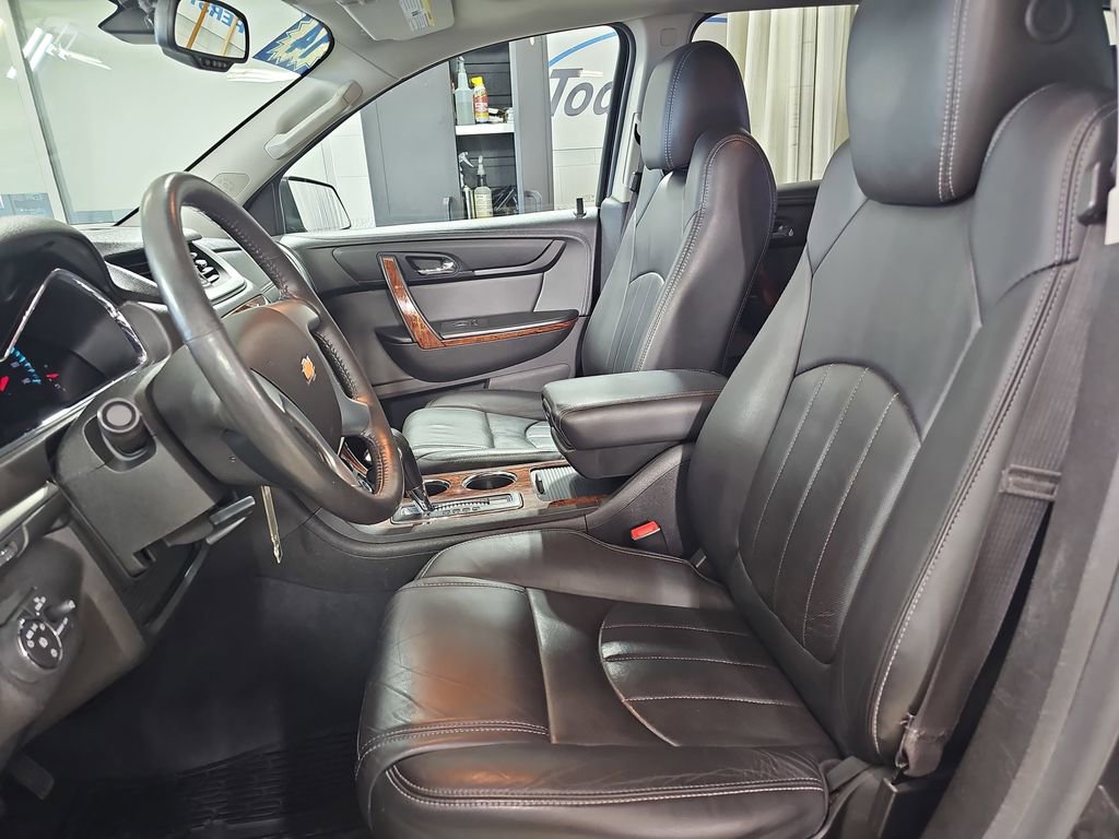 Used 2014 Chevrolet Traverse LTZ image 21