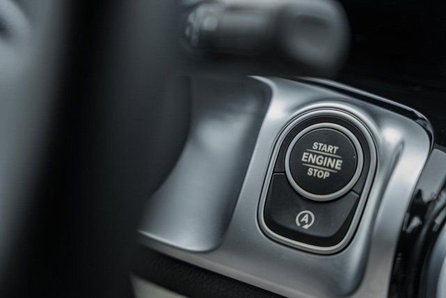 Certified 2025 Mercedes-Benz GLB 250 4MATIC image 26