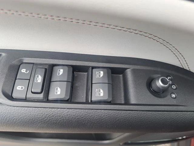 Certified 2022 Jeep Compass Limited AWD/4WD image 13