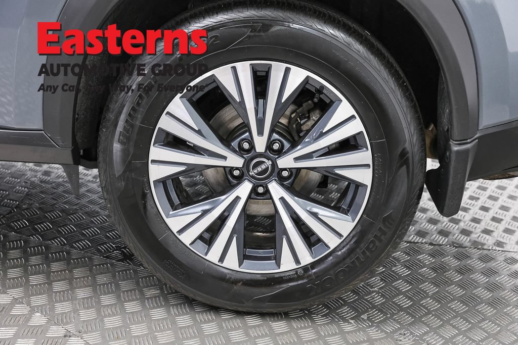 Used 2023 Nissan Rogue SV w/ SV Premium Package AWD/4WD image 35