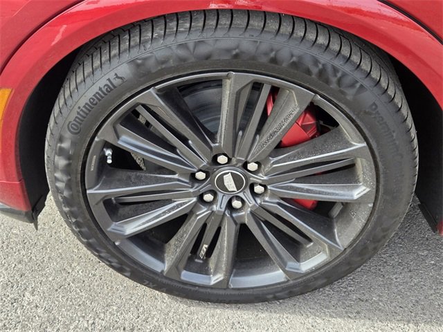 New 2026 Cadillac Lyriq V image 9