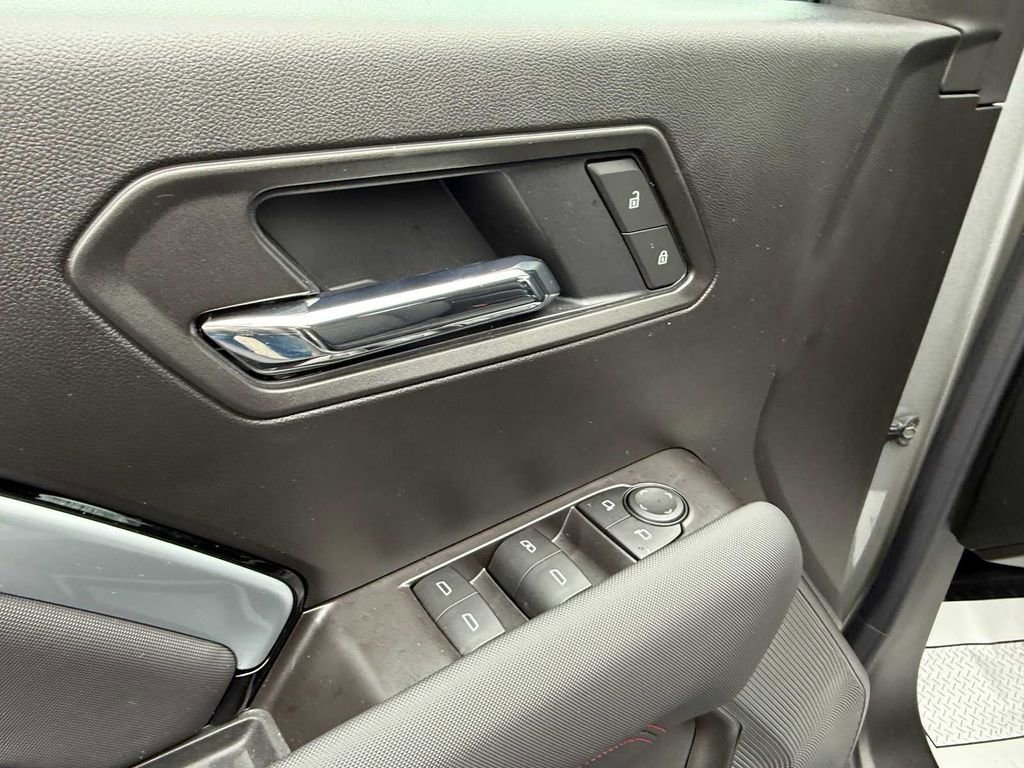 Used 2026 Chevrolet Colorado Z71 image 14