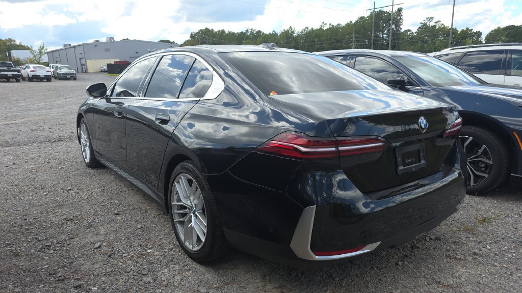 Used 2024 BMW 530i RWD image 4