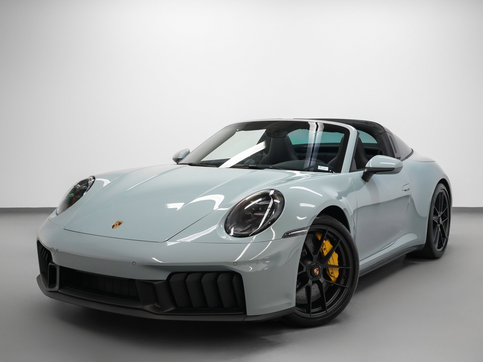 Used 2025 Porsche 911 Targa 4 GTS image 1