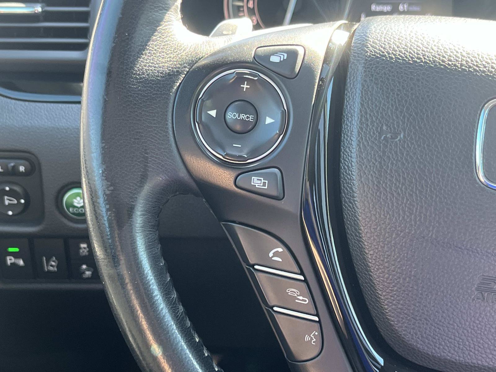 Used 2016 Honda Pilot Touring image 43