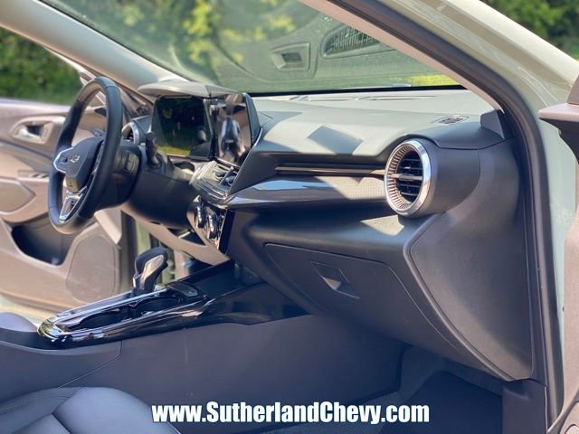 Certified 2026 Chevrolet Trax ACTIV w/ Driver Confidence Package FWD image 16