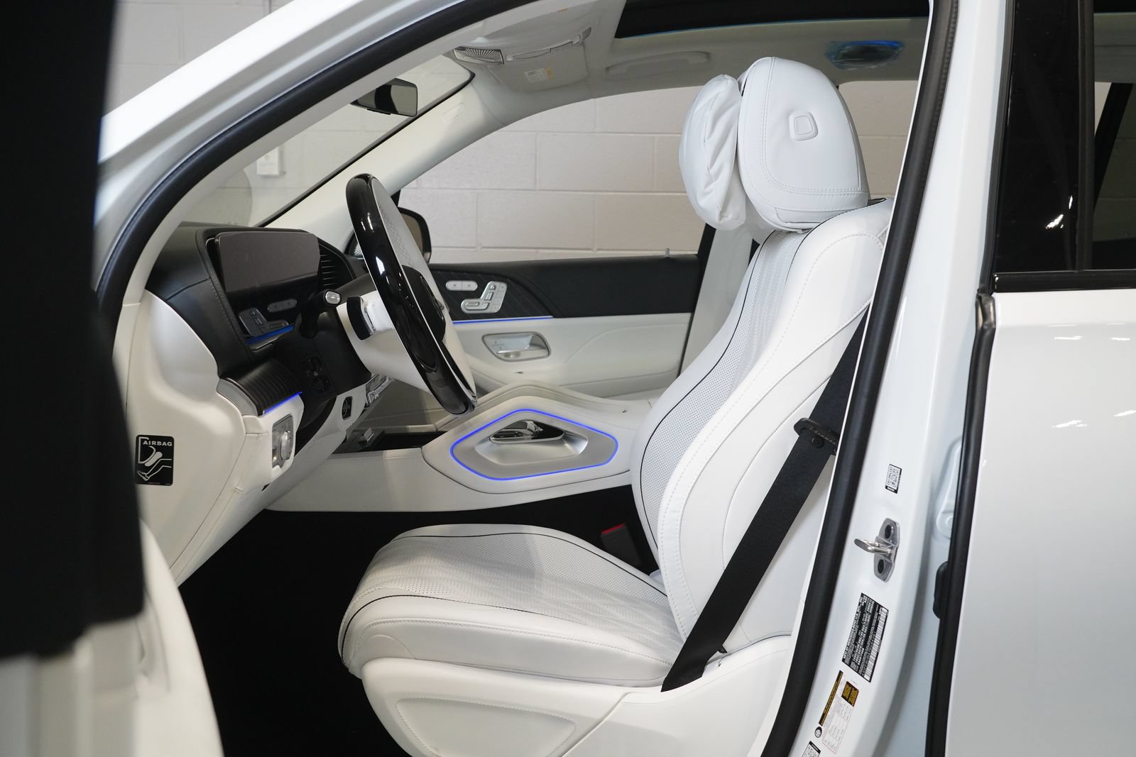 New 2026 Mercedes-Benz Maybach GLS 600 4MATIC image 14