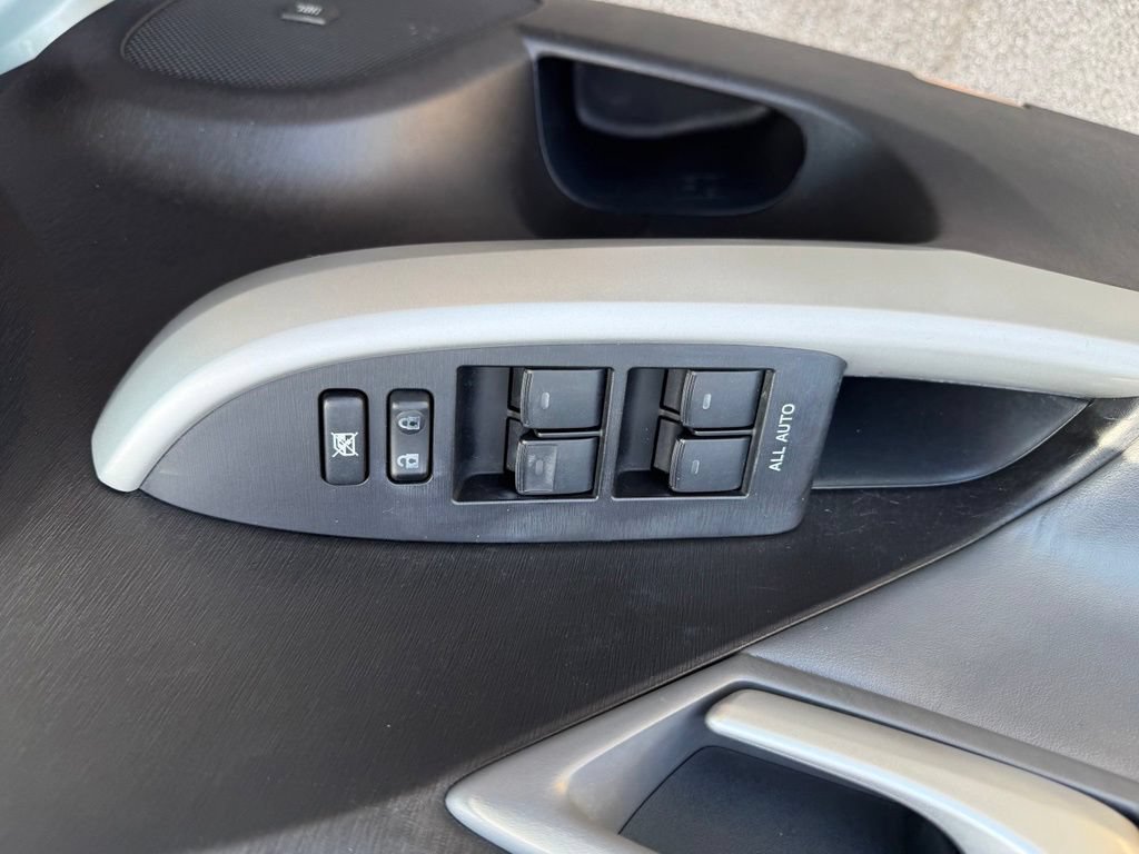 Used 2012 Toyota Prius Four w/ Deluxe Solar Roof Pkg FWD image 20