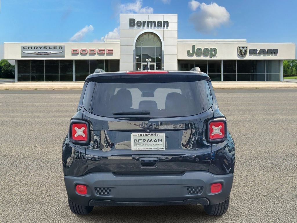 Used 2020 Jeep Renegade Altitude FWD image 6