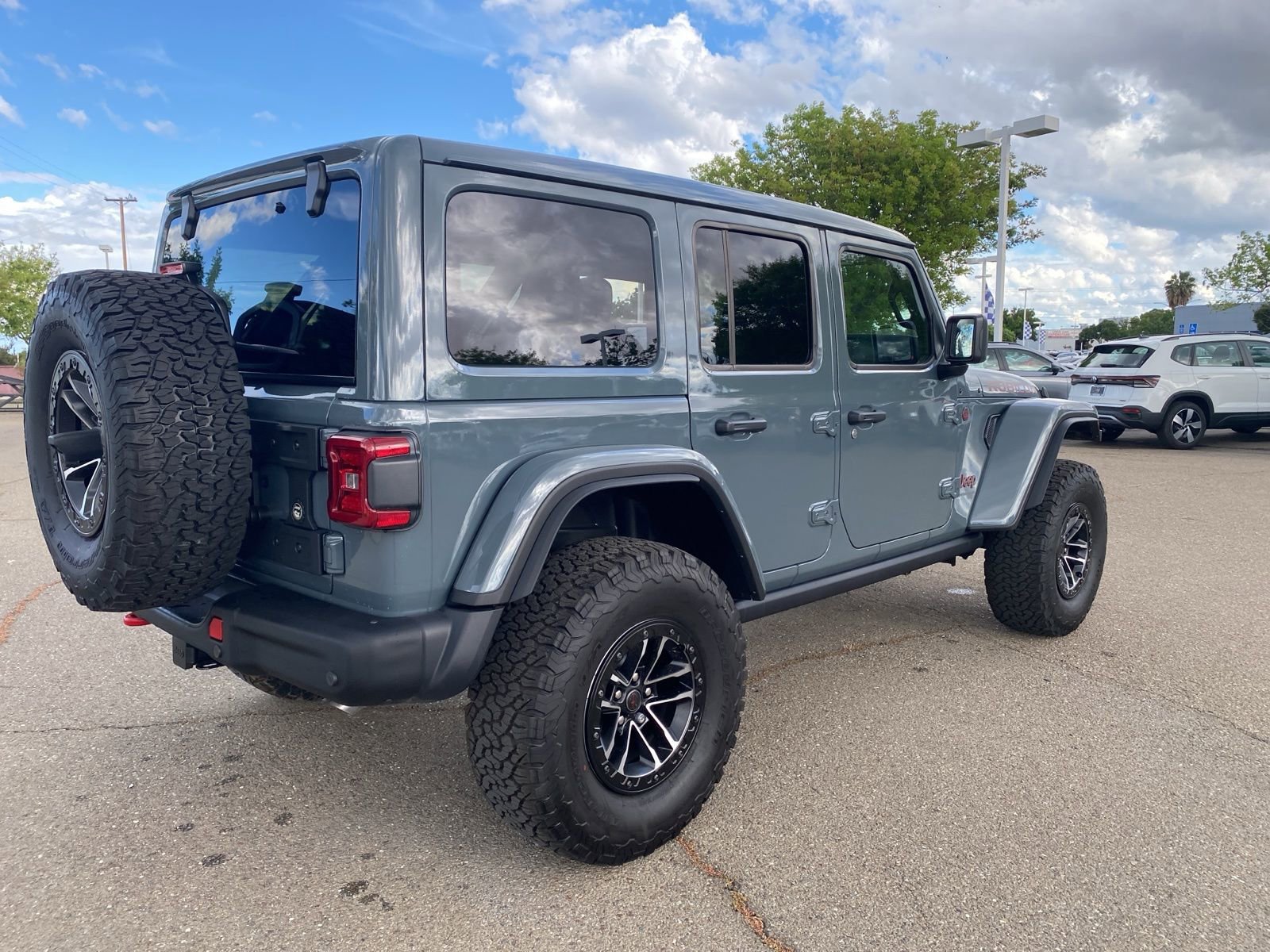 Used 2026 Jeep Wrangler Unlimited Rubicon image 4