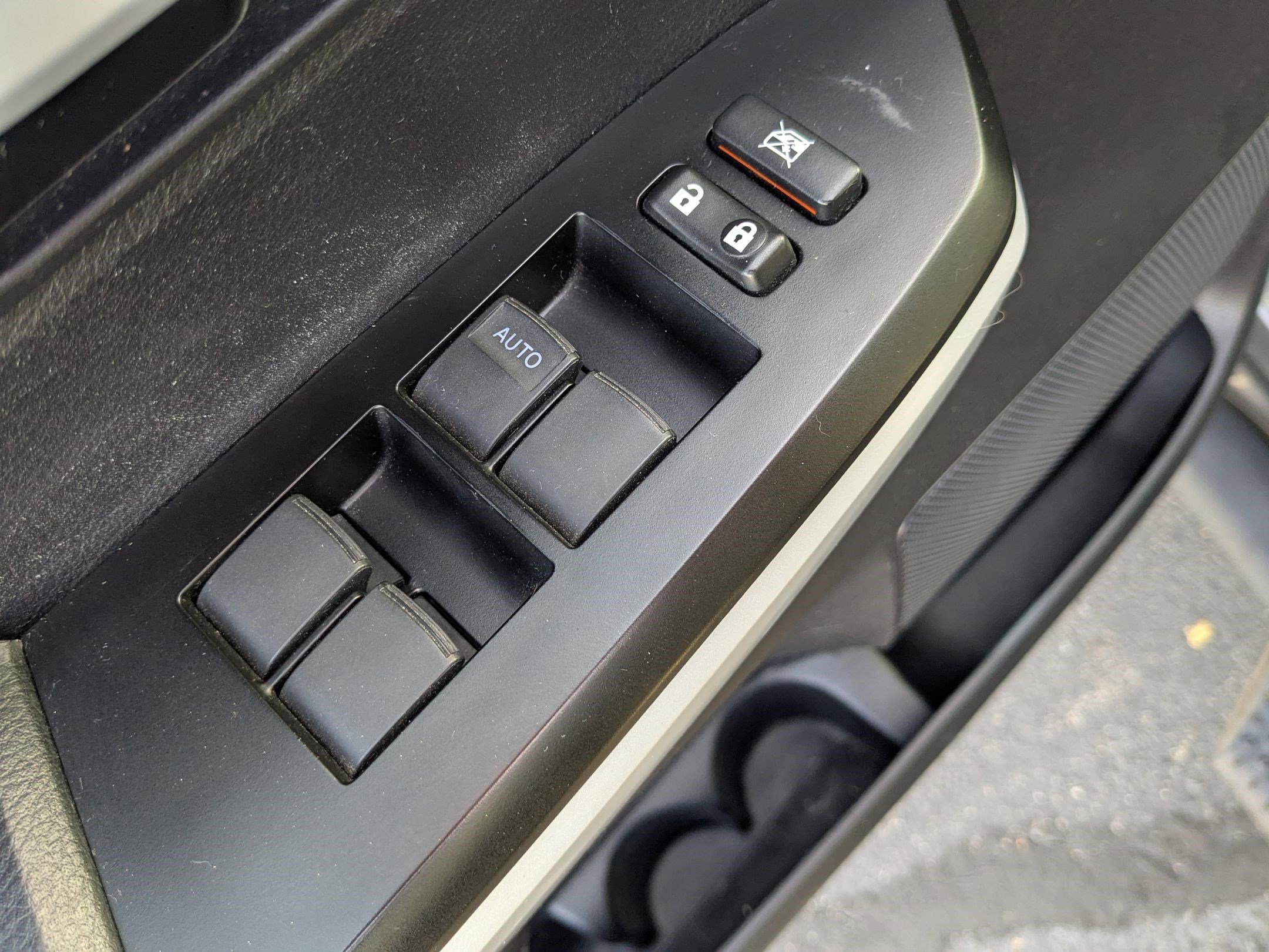 Used 2020 Toyota Tundra SR5 w/ TRD Off-Road Plus Package image 15