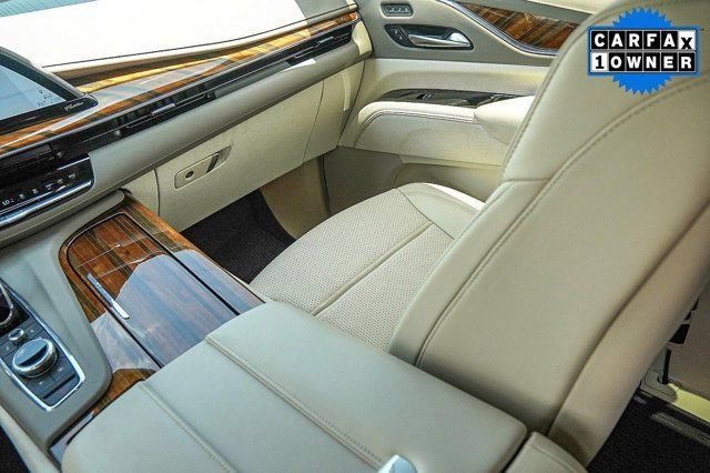 Certified 2024 Cadillac Escalade Sport Platinum w/ LPO, ONYX Package RWD image 34